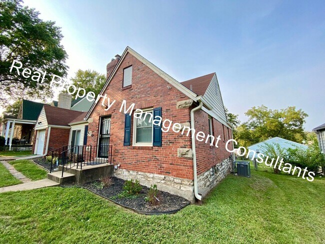 Foto del edificio - Adorable & Completely Remodeled 2 bedroom - Live Security Deposit Free with Obligo