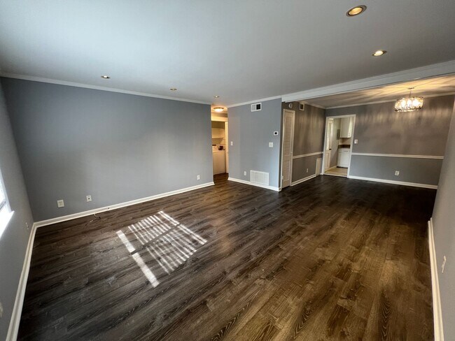 Foto del edificio - 3057 Pharr Ct N Northwest