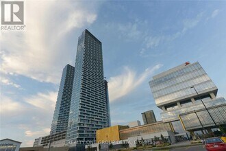 Building Photo - 898 Portage Pkwy