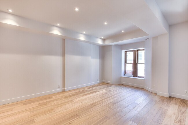 Photo du bâtiment - 3476 Av. du Parc