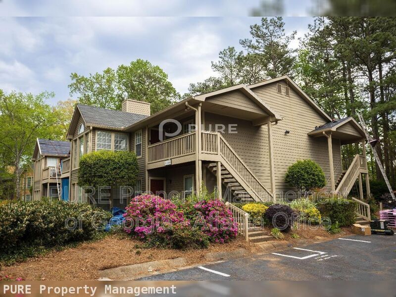 Primary Photo - 2408 Country Park Dr