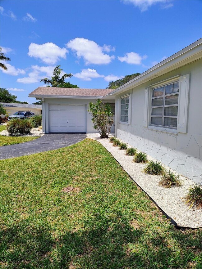 Foto del edificio - 9941 SW 101st St