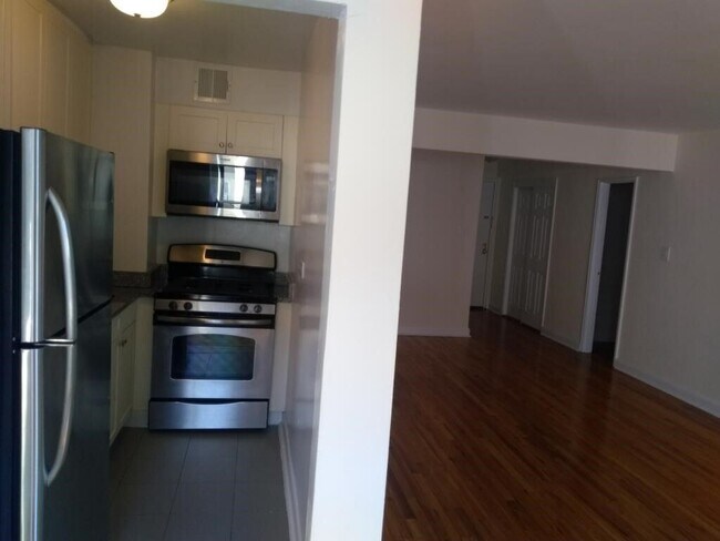 Foto del edificio - 48-50-50 38th St