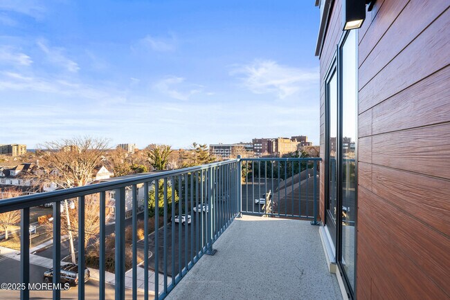 Foto del edificio - 185 Morris Ave