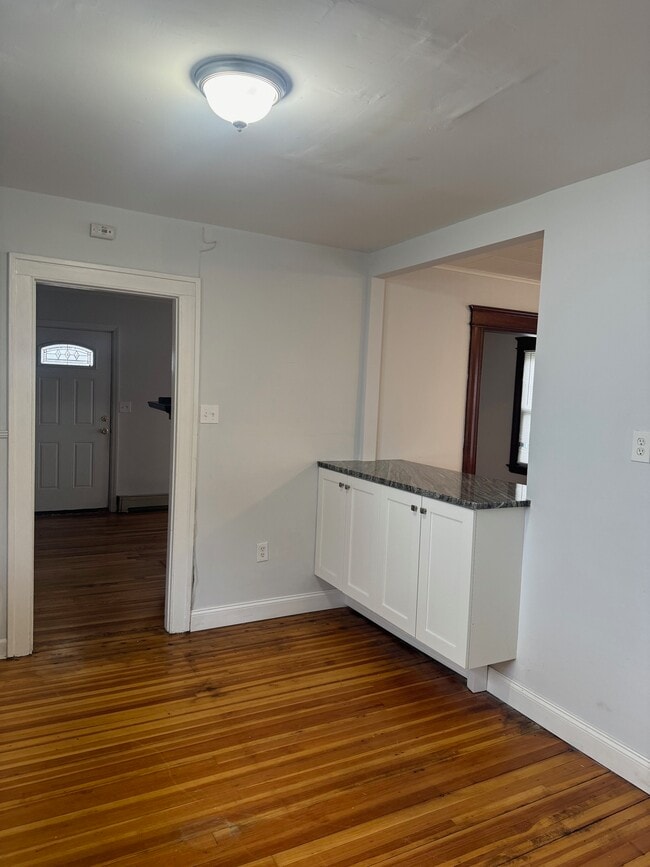 Photo - 31 ellesmere Ave House