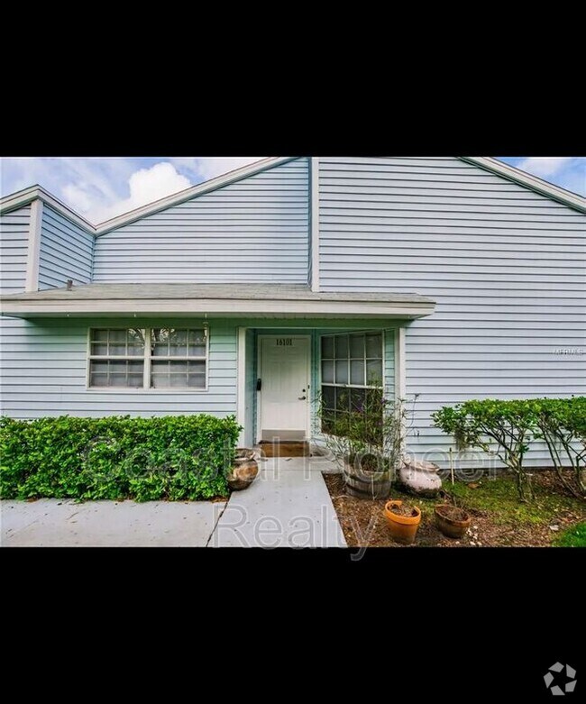 Villas of Northdale Apartments for Rent with Hardwood Floors Tampa