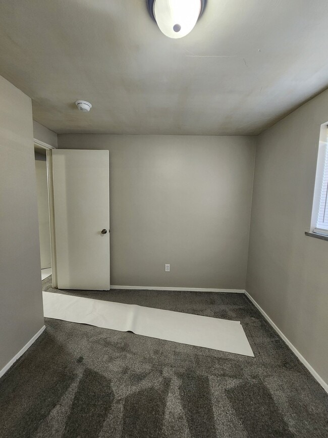 Building Photo - 1527 41st St NW