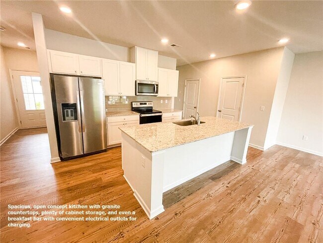 Building Photo - 128 Founders Dr