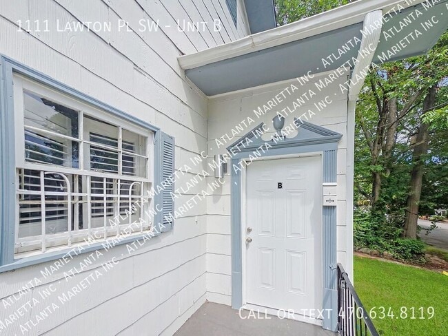 Building Photo - 1111 Lawton Pl SW
