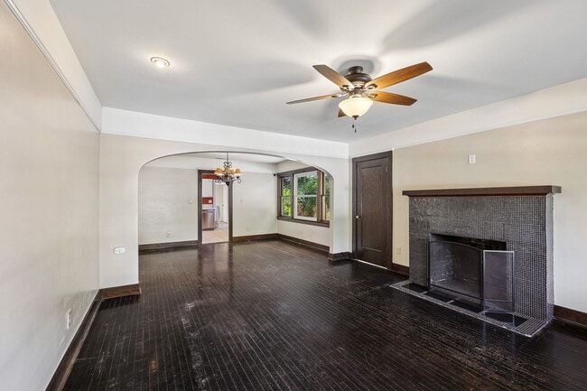 Building Photo - 133 N Tassajara Dr