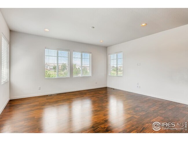 Building Photo - 14100 Mosaic Ave