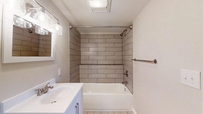 Bathroom - 105-107 E Main St
