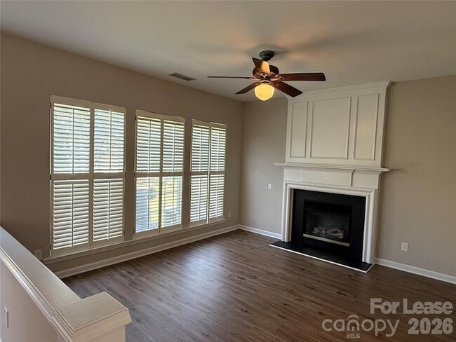 Building Photo - 3319 Mannington Dr