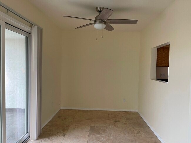Building Photo - 2104 Huntington Ln