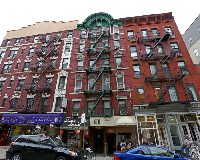 Building Photo - 375 Broome St