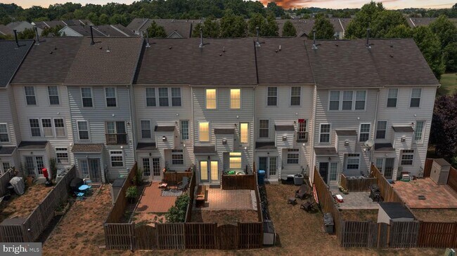 Building Photo - 44479 Watertown Terrace