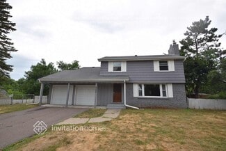 Building Photo - 8285 Hyde Ct S