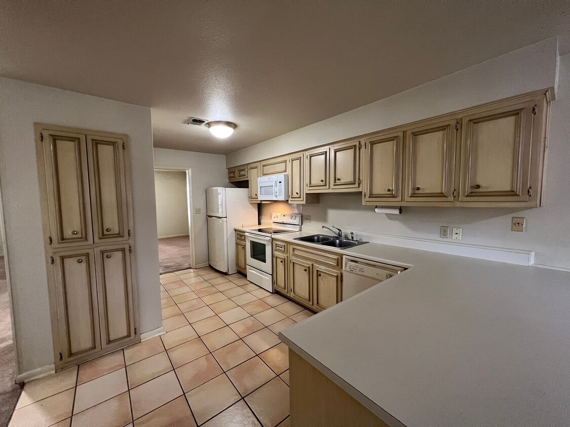 Foto principal - Spacious 2 Bedroom 2 Bath Condo in Alamo H...