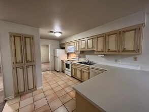 2611 Eisenhauer Rd