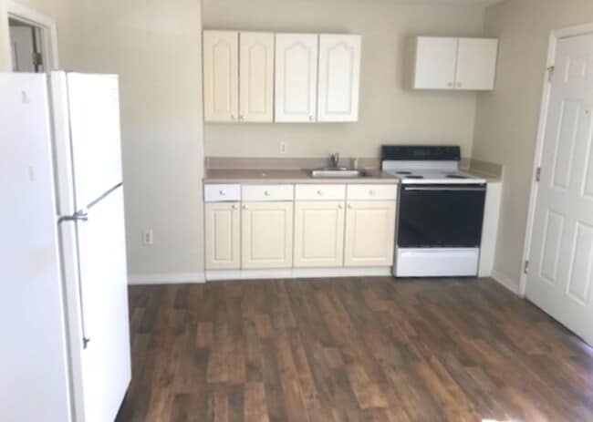 Foto del edificio - Available Now! Charming 1-Story Lockout Townhome in Davenport!