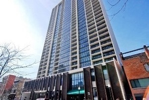Building Photo - 1636 N Wells St