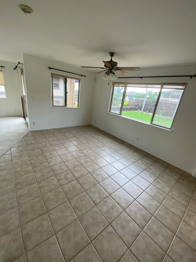 Foto del edificio - 92-1481 Punawainui St.