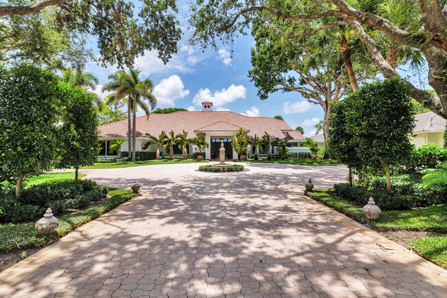 Building Photo - 1504 Breakers W Blvd