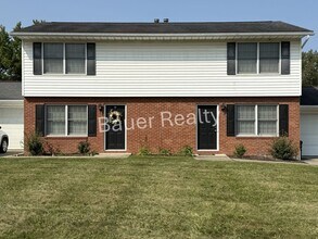 Building Photo - 1255 Hillcrest Dr