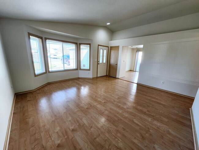 Foto del edificio - 9704 Welsh Dr