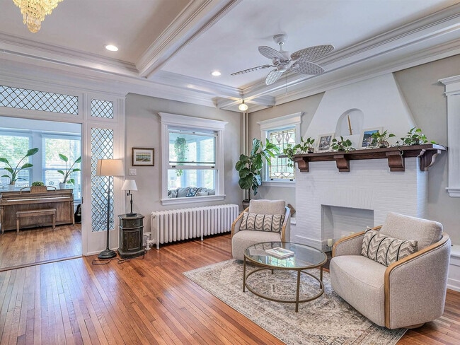 Foto del edificio - 15 S Tallahassee Ave