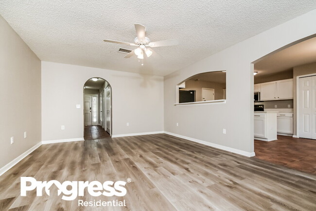 Building Photo - 10415 Opus Dr