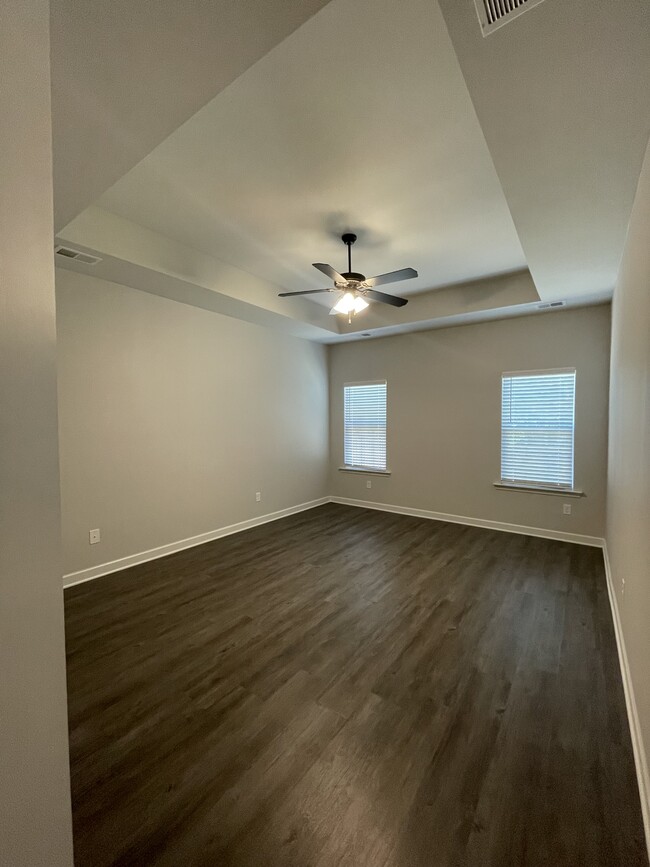 Foto del edificio - 2936 Dickerson Dr