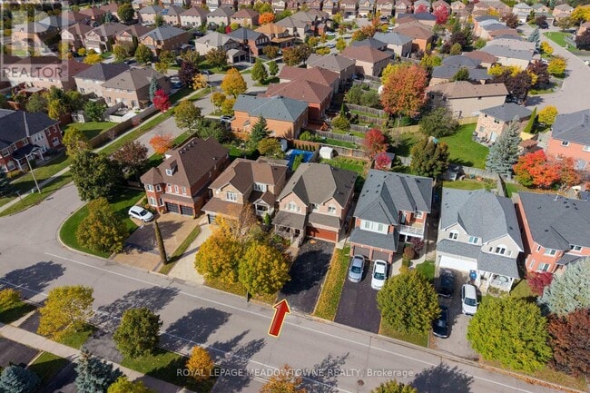 Building Photo - 3143 Innisdale Rd