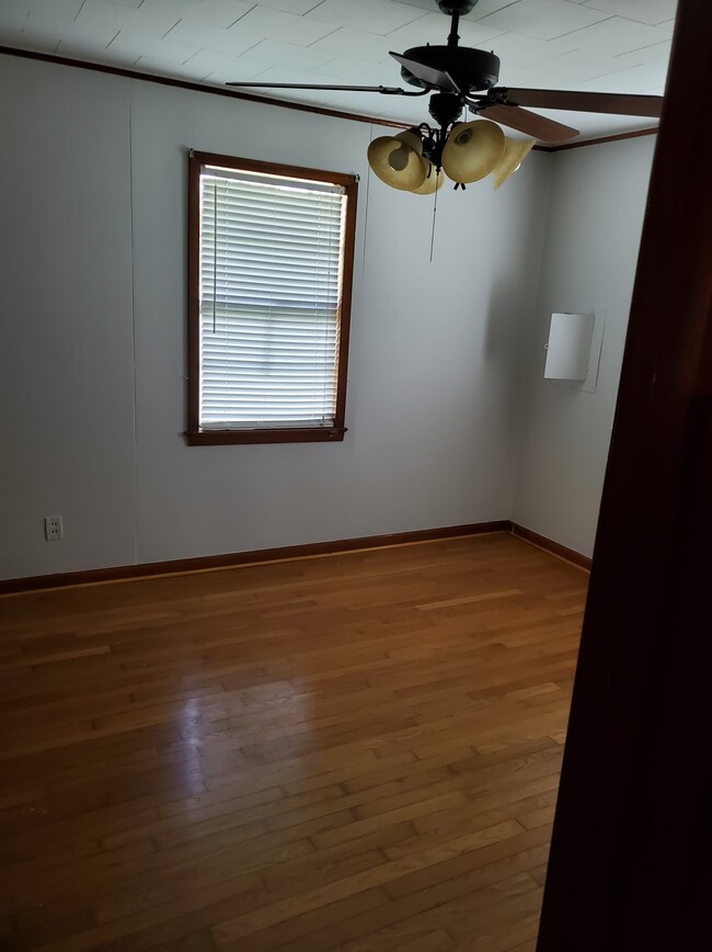 Bedroom 1 - 2954 Rene St