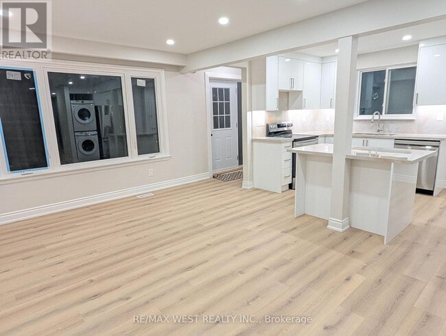 Photo du bâtiment - 198 Cherrywood Dr