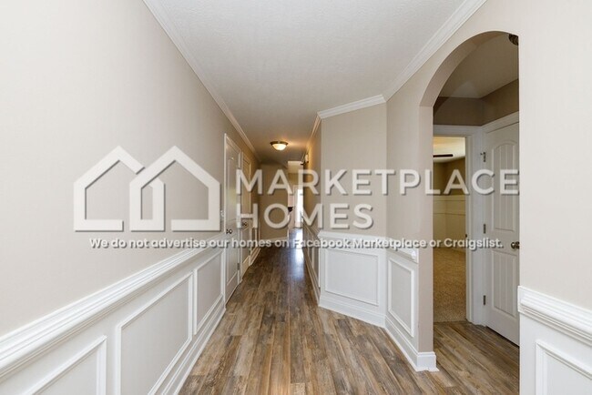Foto del edificio - 2467 Newbury Ave