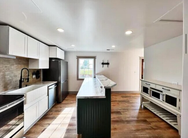 Foto del edificio - 16704 County Rd 1350
