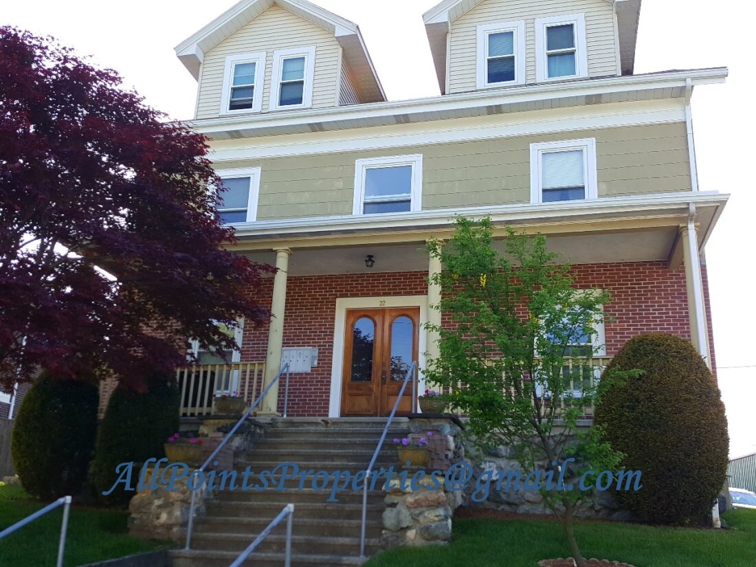 Primary Photo - 144 Summer St