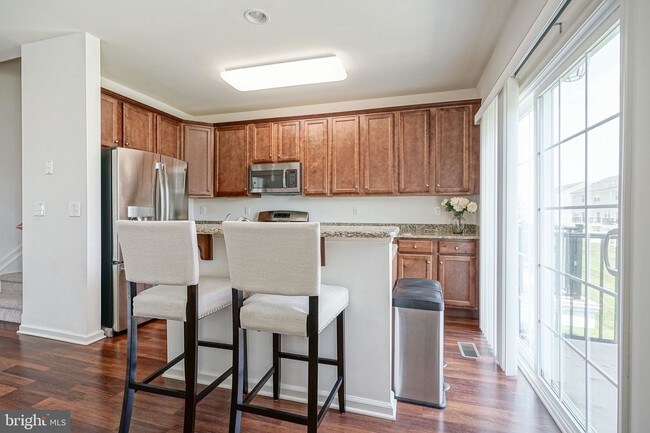 Foto del edificio - 132 Creekside Way
