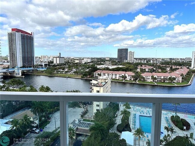 Building Photo - 3800 S Ocean Dr