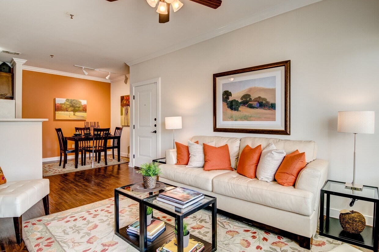 Dorel Laredo Apartments 302 Bob Bullock Loop Laredo, TX