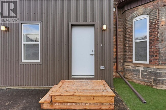 Photo du bâtiment - 231 Park St N