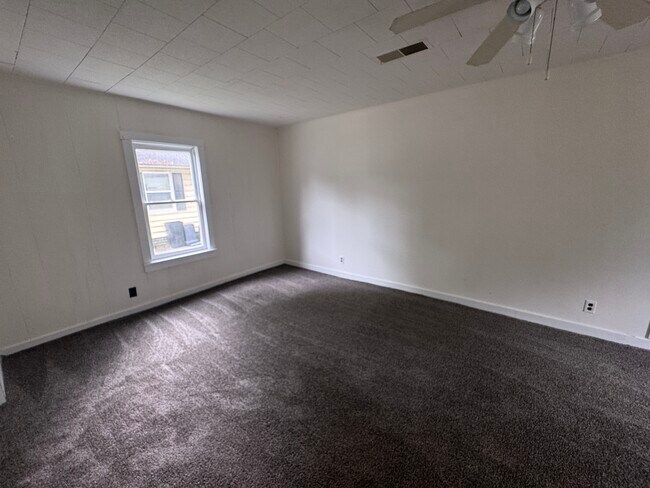 Foto del edificio - 837 S Belmont Ave