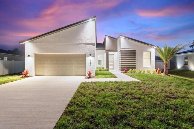 Building Photo - BRAND NEW Home! Modern, energy efficient h...