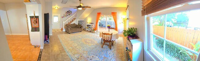 Photo - 1631 S Rendon St House