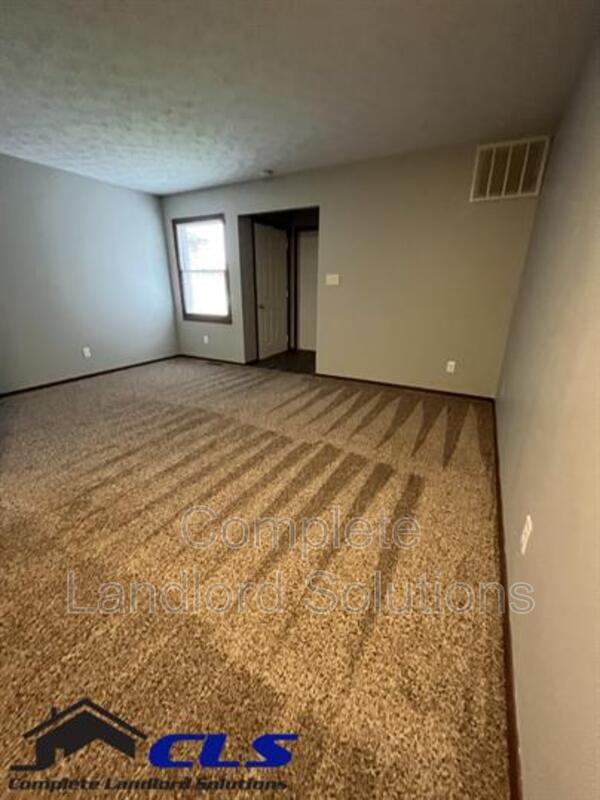 Building Photo - 1712 E Morgan Dr