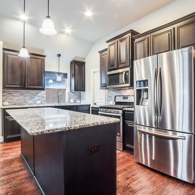 Foto del edificio - 9105 Conroe Dr