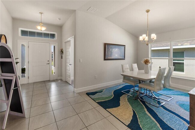 Foto del edificio - 135 Krenson Bay Loop