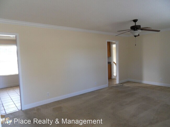 Building Photo - 3 br, 1.5 bath House - 215 Maplewood Dr