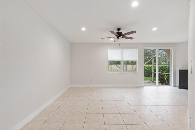 Foto del edificio - 2916 Deer Creek Country Club Blvd